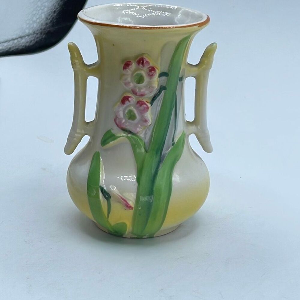 Occupied Japan Trico Nagoya, Japan small hand painted vase.